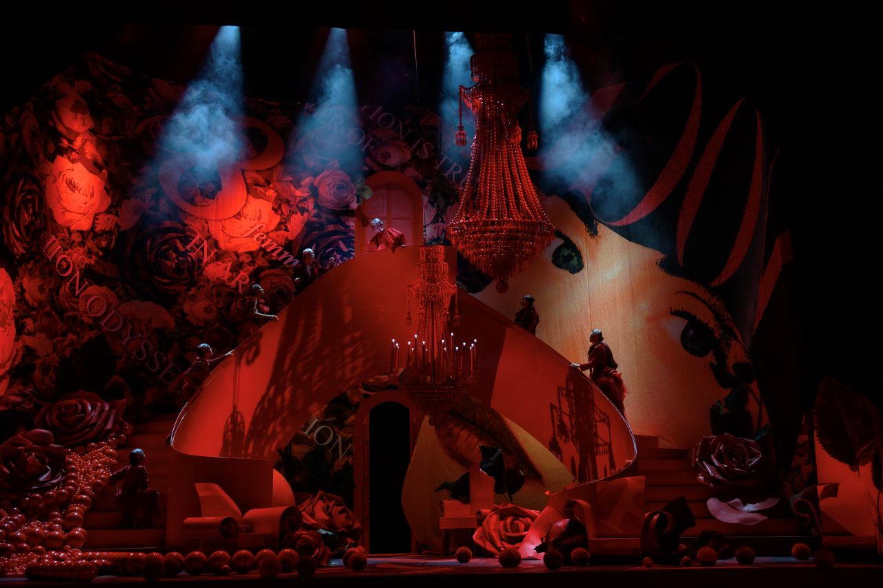 8 разгневанных женщин