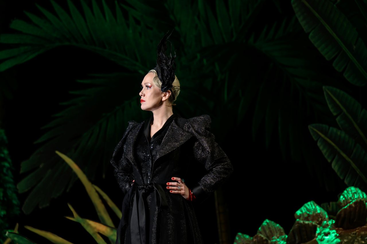 8 разгневанных женщин