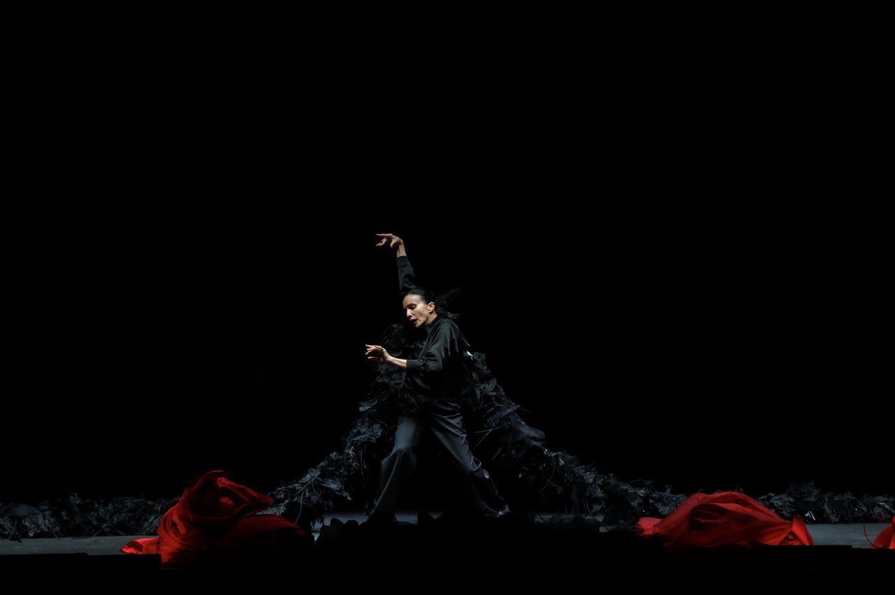 8 разгневанных женщин